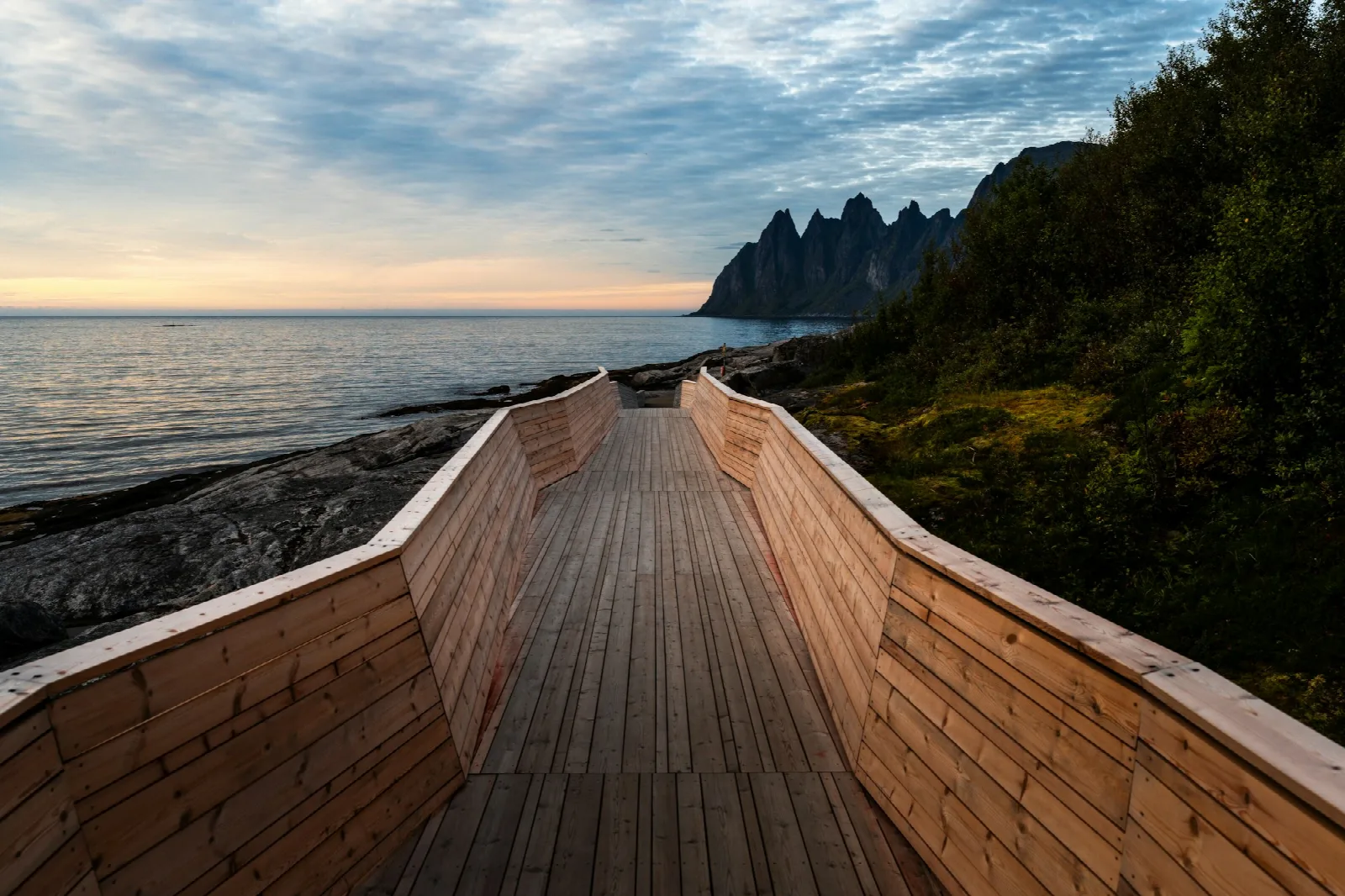 Djevelens Tanngard (Okshornan) — Tungeneset viewpoint