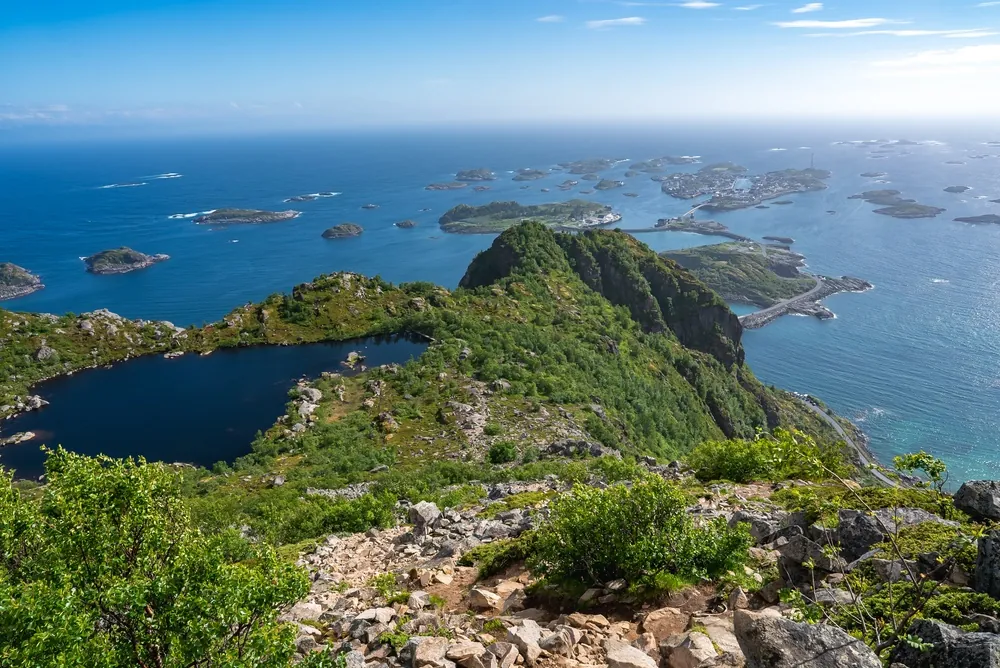 Festvågtind summit view towards Henningsvær