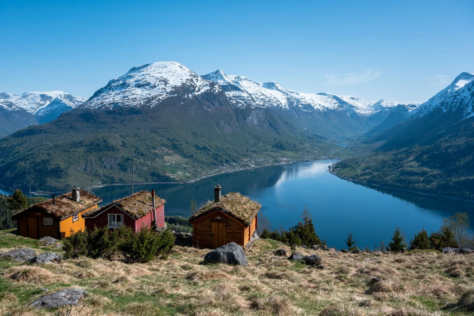 Hoven to Rakssetra, Loen