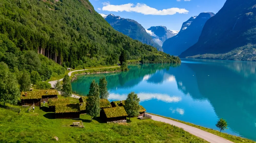 Kjenndalsbreen Glacier View