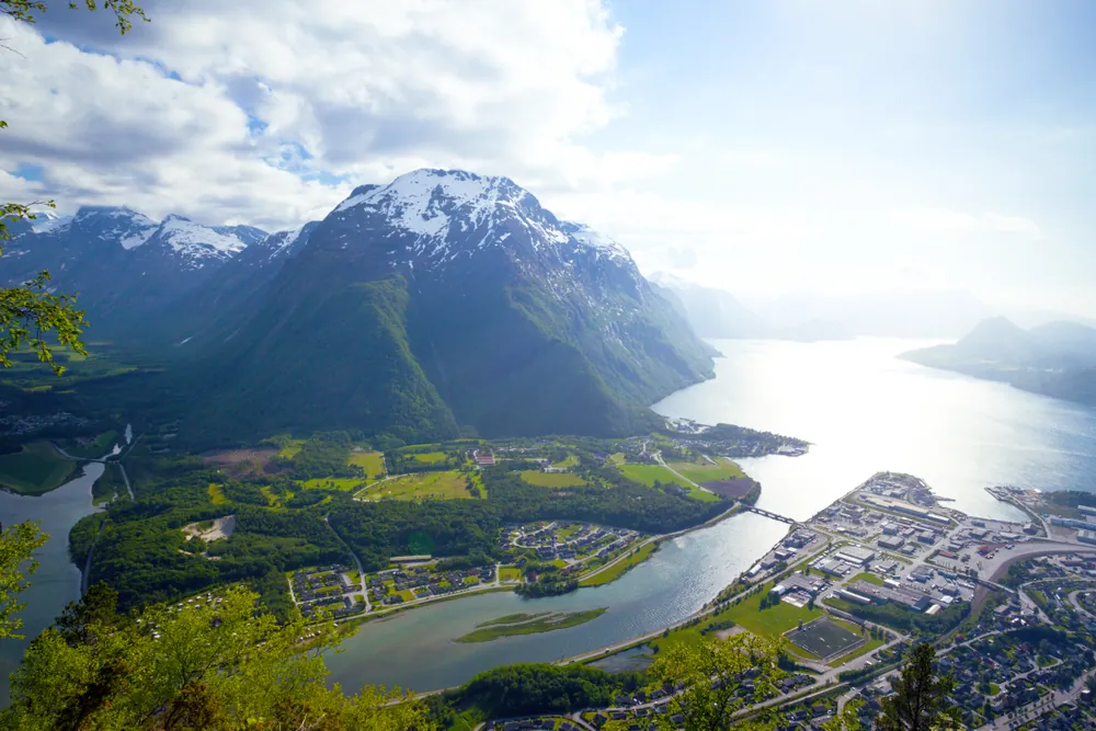 Åndalsnes and Romsdalen seen from Rampestreken